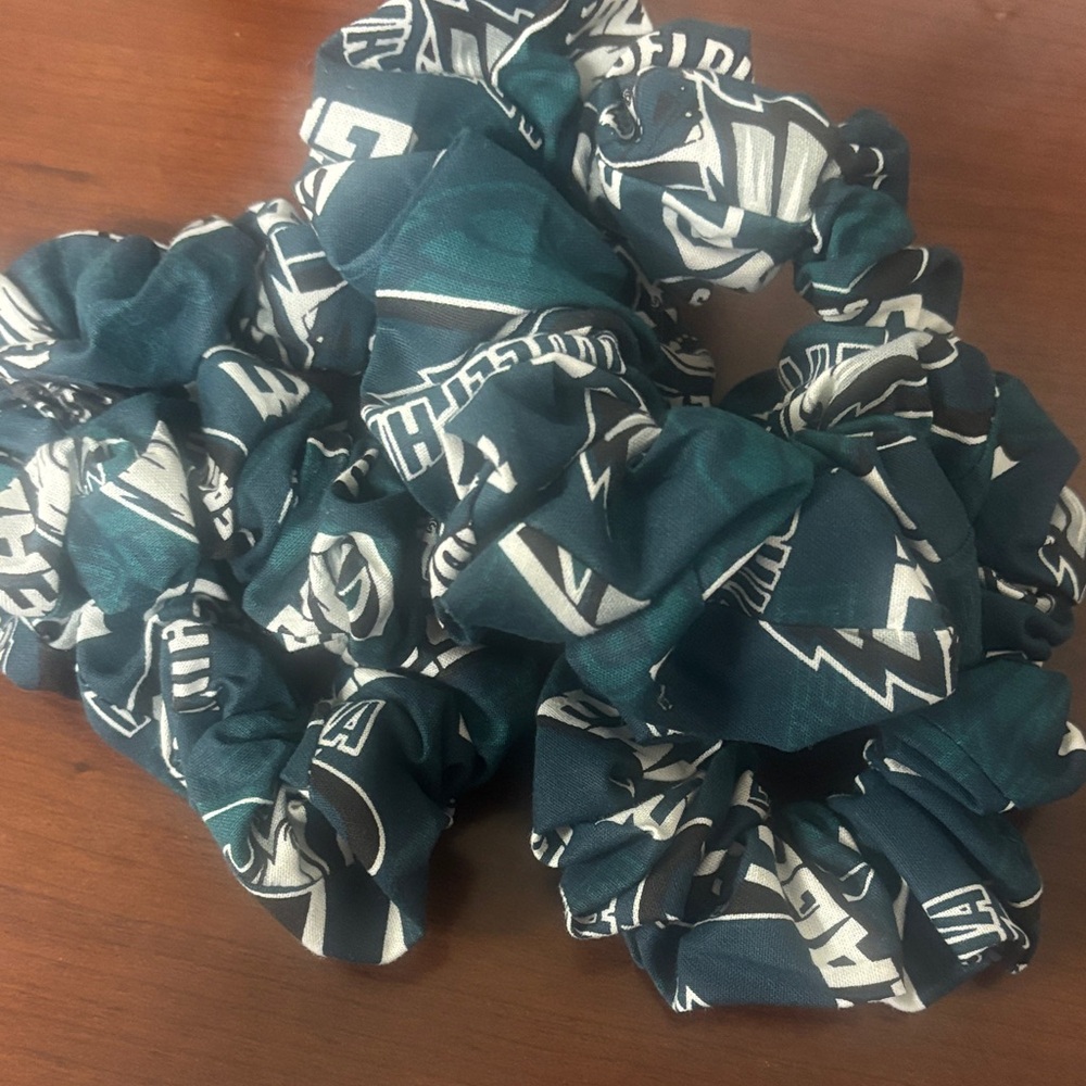 Stylish Green and White Hair Scrunchies (Eagles)